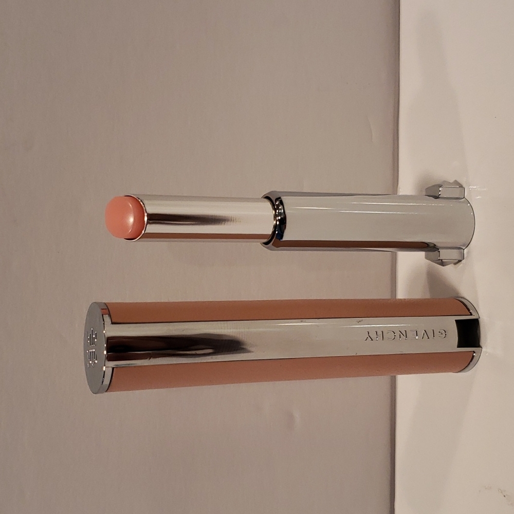 Givenchy Le Rouge Perfecto lip balm #01 "Perfect Pink"